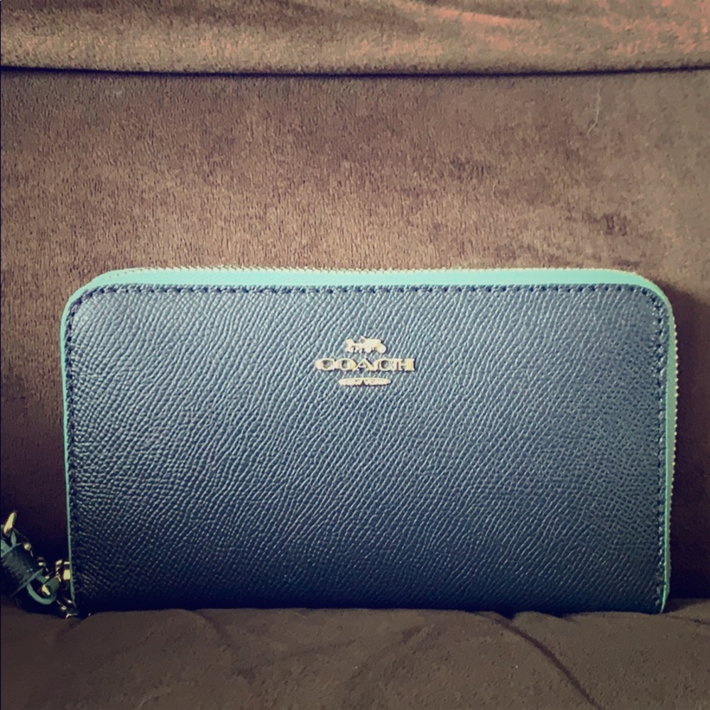 Coach wallet/clutch